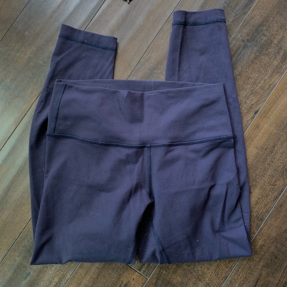 Lululemon Wonder under leggings